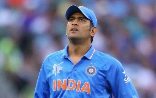 MS Dhoni 1