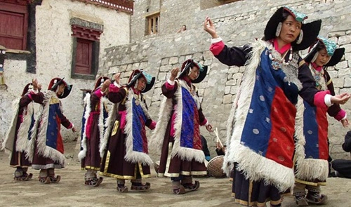 Shondol Dance
